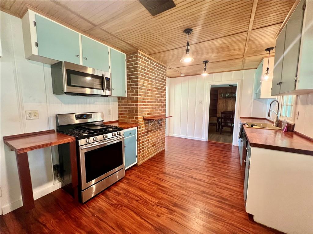 Hammond, Louisiana 70403, United States, 3 Bedrooms Bedrooms, ,2 BathroomsBathrooms,Residential,Pending,52338