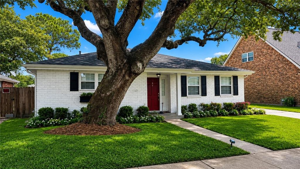 1141 BEVERLY GARDEN Drive
