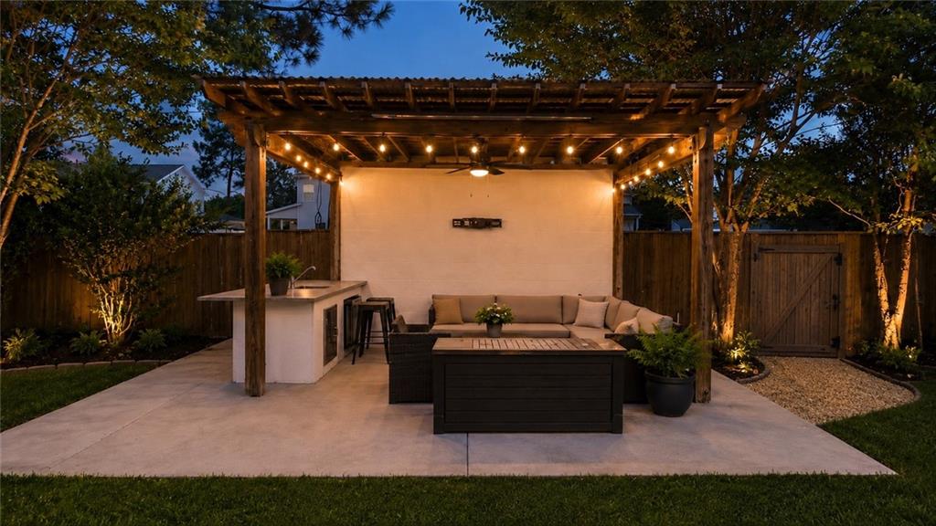 1141 BEVERLY GARDEN Drive