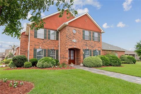 2 SQUIREWOOD Court Harvey LA 70058