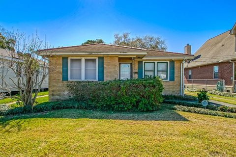 1112 KEPLER Street Gretna LA 70053