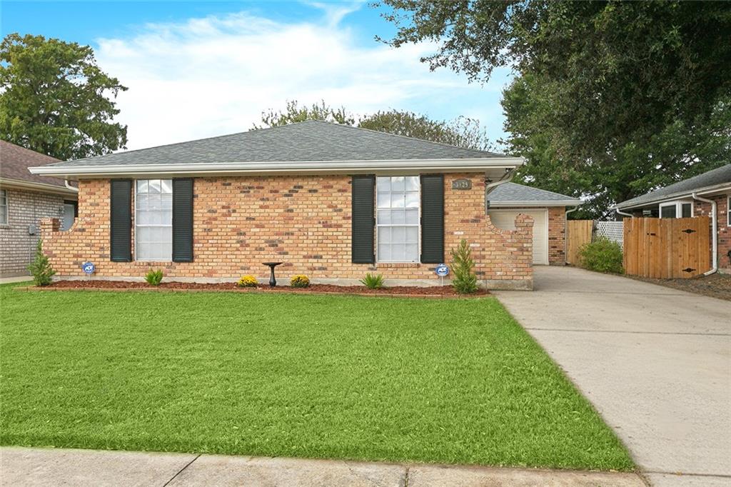 Kenner, Louisiana 70065, United States, 3 Bedrooms Bedrooms, ,2 BathroomsBathrooms,Residential,Active,238184