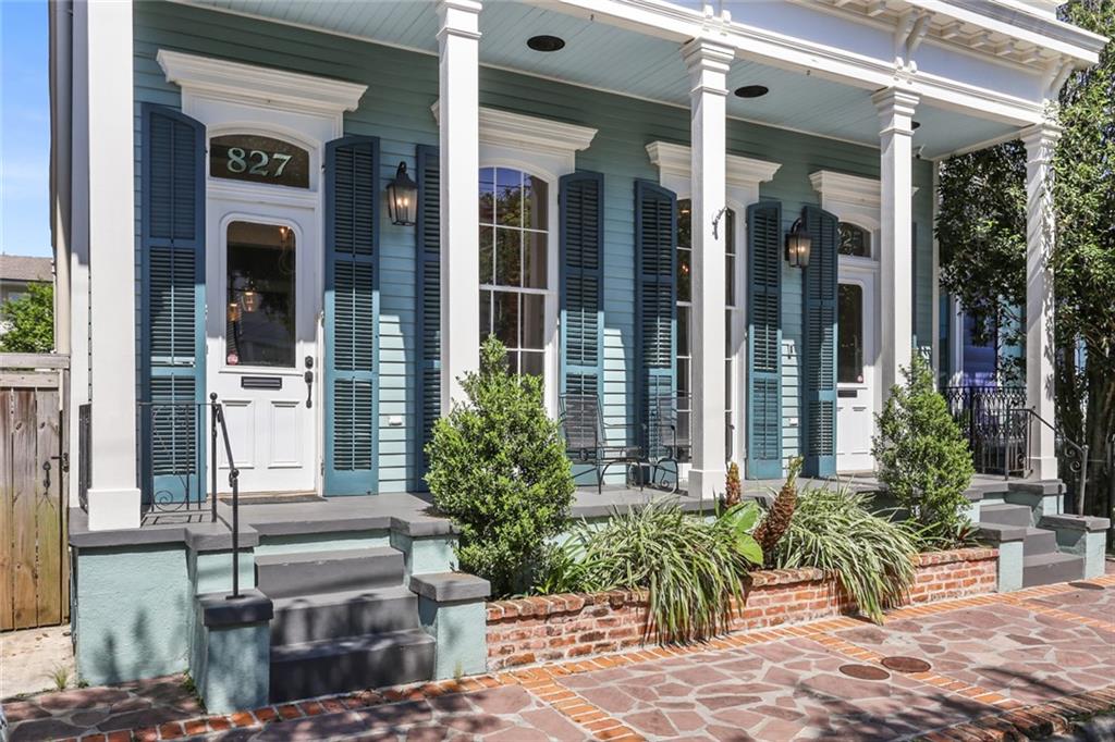 New Orleans, Louisiana 70130, United States, 6 Bedrooms Bedrooms, ,5 BathroomsBathrooms,Residential,Pending,59749