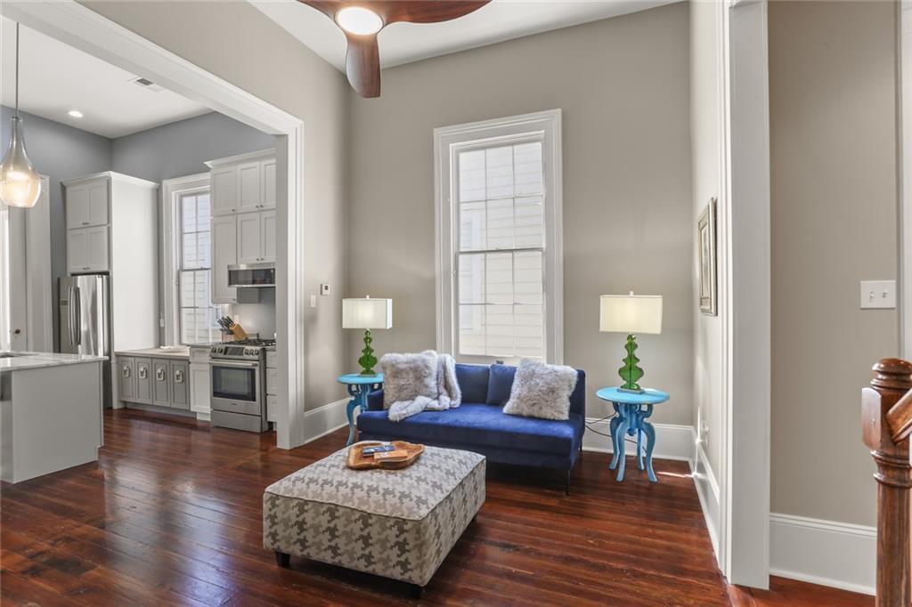 New Orleans, Louisiana 70130, United States, 6 Bedrooms Bedrooms, ,5 BathroomsBathrooms,Residential,Pending,59749