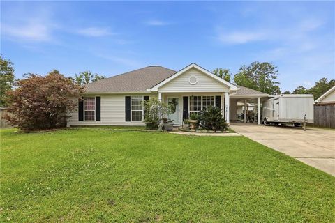 Photo of 11292 ZEPHYR Drive, Tickfaw, LA 70466 (MLS # 2545227)