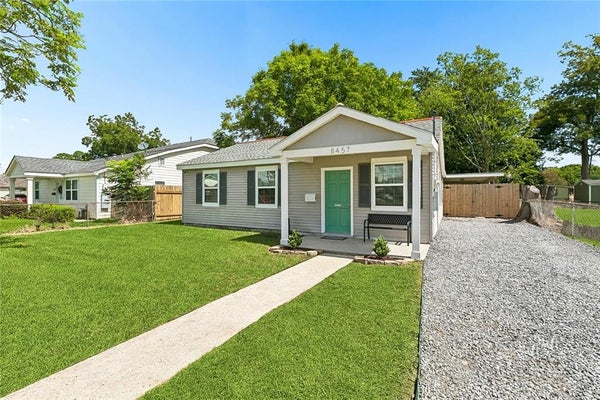 8457 JEFFERSON HWY, HARAHAN, LA 70123 - Image f2d2b27e66e7bf94f0555004dae3f527/2544676193