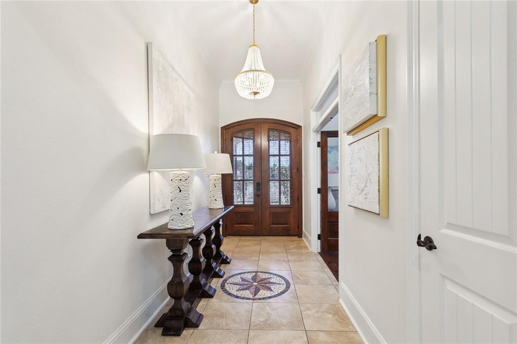 809 S CORNICHE DU LAC