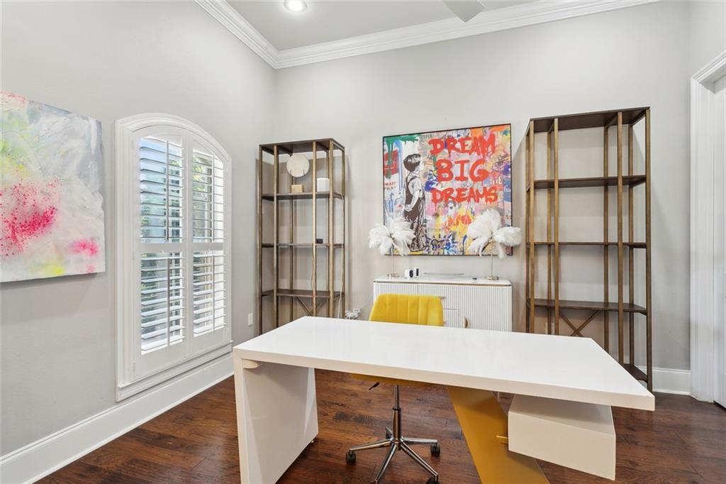 809 S CORNICHE DU LAC