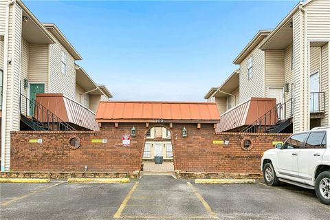 Photo of 2500 MANSON Avenue #420, Metairie, LA 70001 (MLS # 2561329)