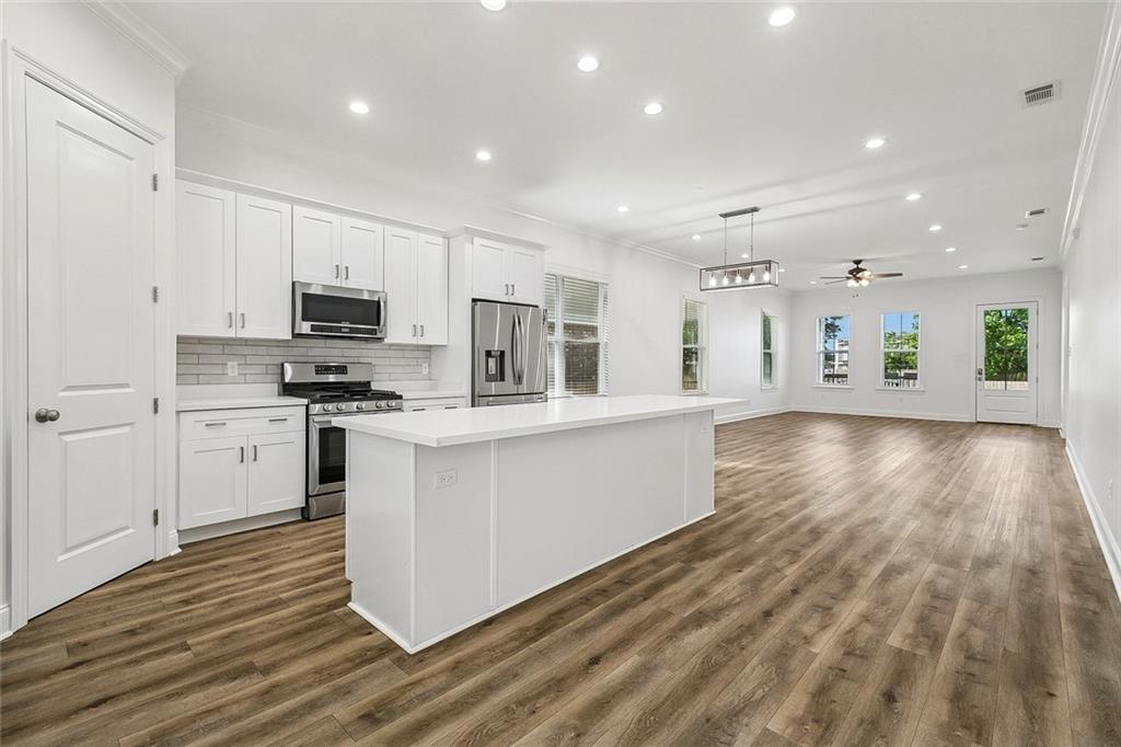 8433 COLONEL Drive