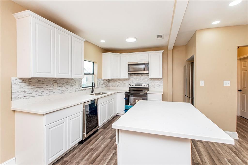 Gramercy, Louisiana 70052, United States, 4 Bedrooms Bedrooms, ,2 BathroomsBathrooms,Residential,Pending,66522