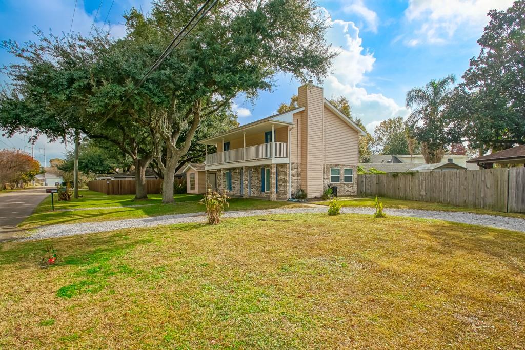 10216 RUSSELL Street