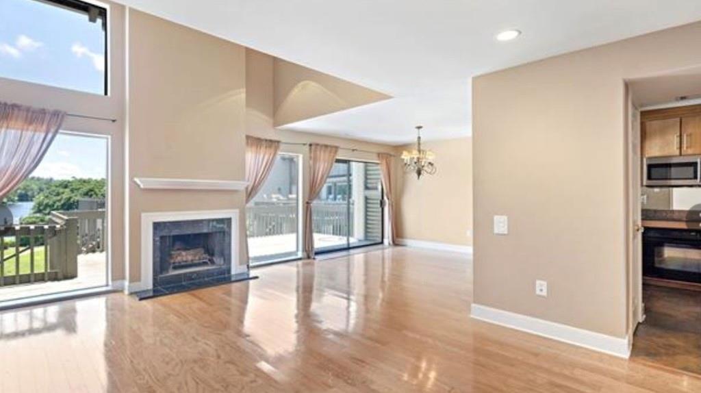 404 TCHEFUNCTE OAKS Drive 404