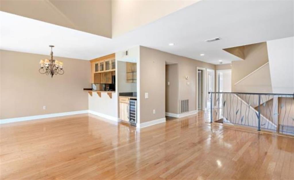 404 TCHEFUNCTE OAKS Drive 404