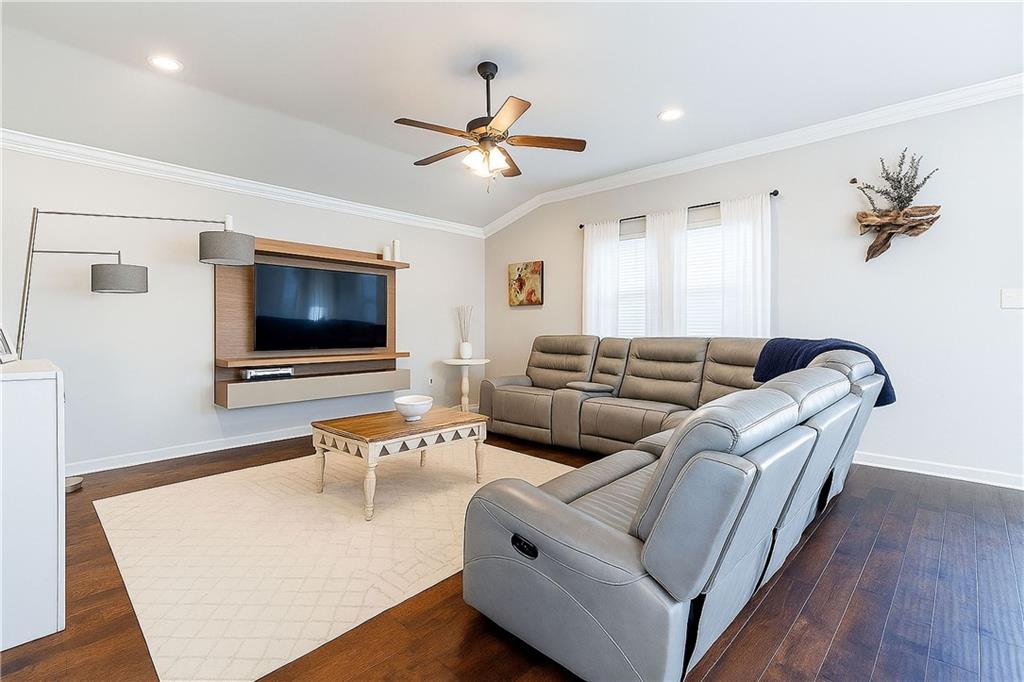 214 ASHTON OAKS Lane