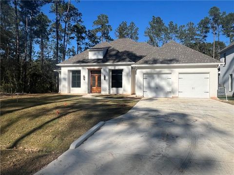 184 CHATEAU PAPILLON Mandeville LA 70471