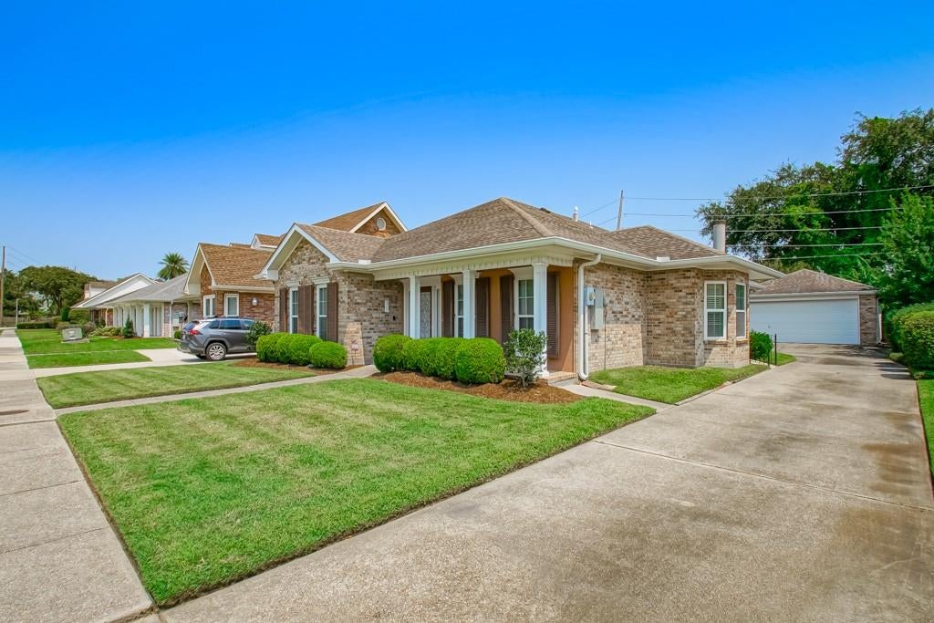 4210 SAINT ELIZABETH Drive
