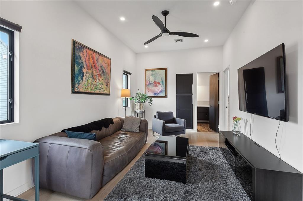 New Orleans, Louisiana 70113, United States, 7 Bedrooms Bedrooms, ,6 BathroomsBathrooms,Residential,Active,58034