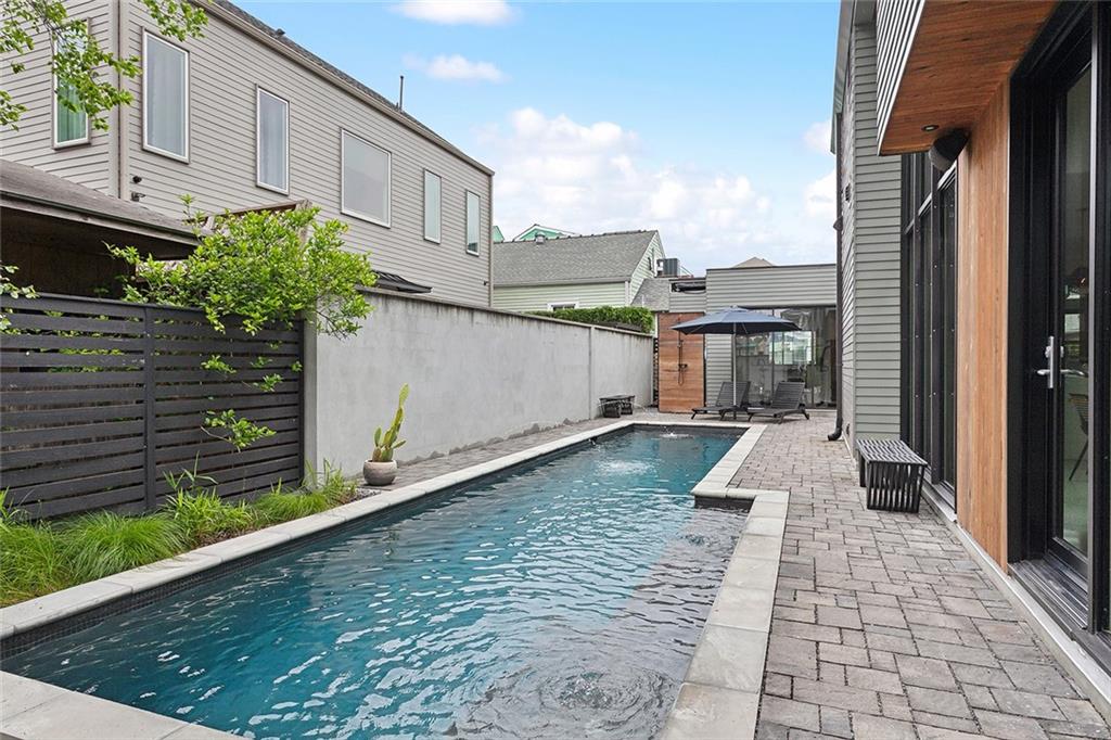 New Orleans, Louisiana 70113, United States, 7 Bedrooms Bedrooms, ,6 BathroomsBathrooms,Residential,Active,58034