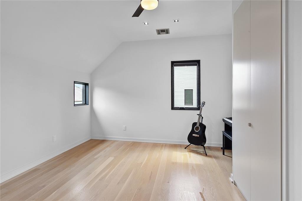New Orleans, Louisiana 70113, United States, 7 Bedrooms Bedrooms, ,6 BathroomsBathrooms,Residential,Active,58034