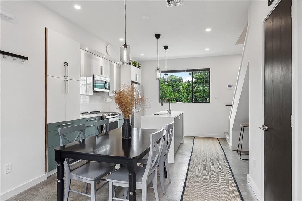 New Orleans, Louisiana 70113, United States, 7 Bedrooms Bedrooms, ,6 BathroomsBathrooms,Residential,Active,58034