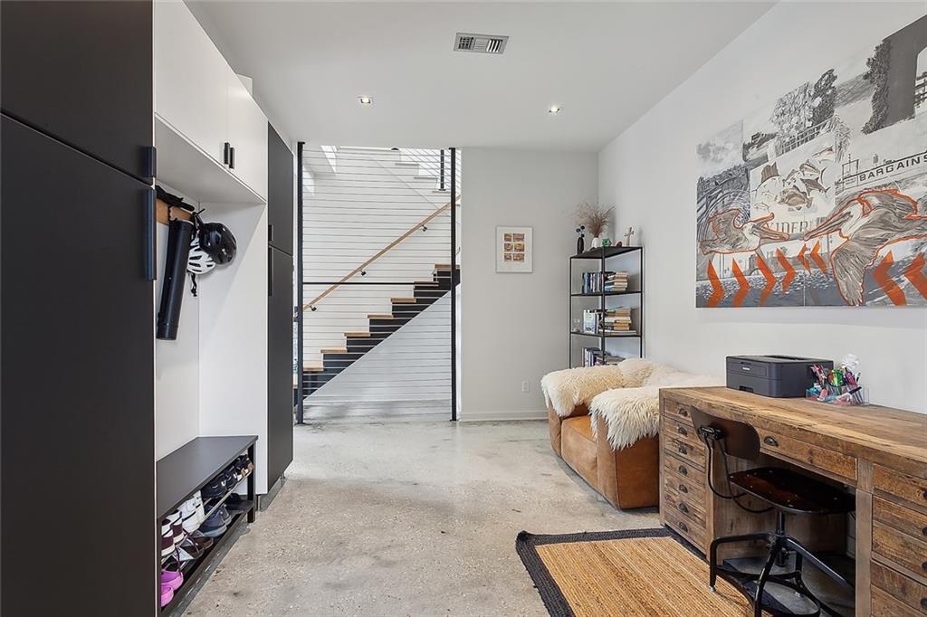 New Orleans, Louisiana 70113, United States, 7 Bedrooms Bedrooms, ,6 BathroomsBathrooms,Residential,Active,58034