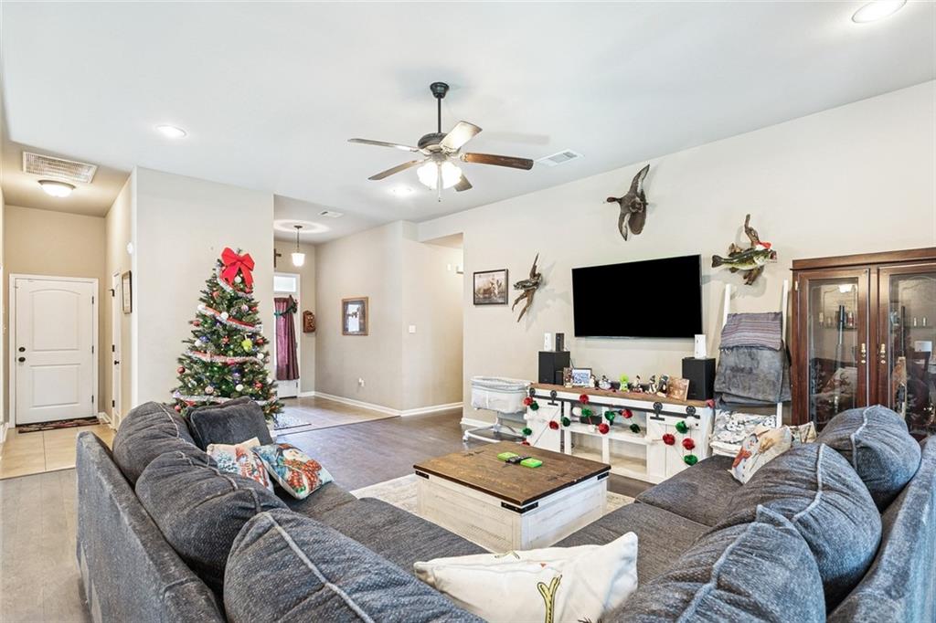 1092 BERKSHIRE Drive