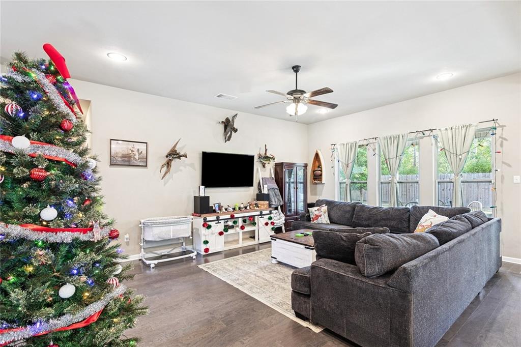 1092 BERKSHIRE Drive