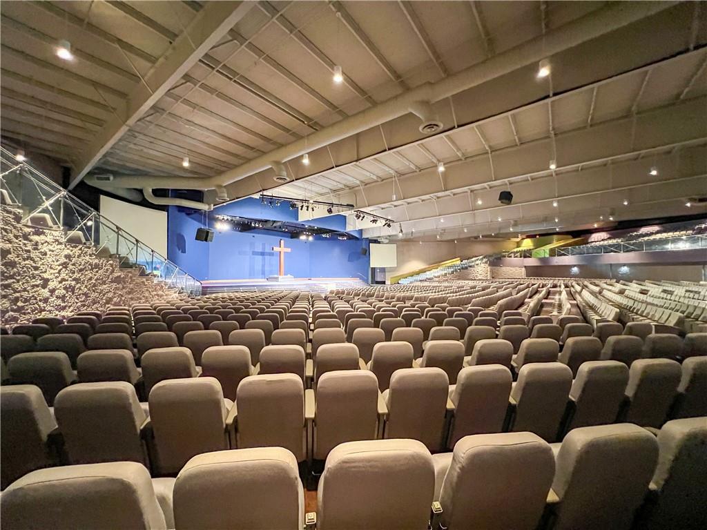 17199 N I-12 SERVICE Road