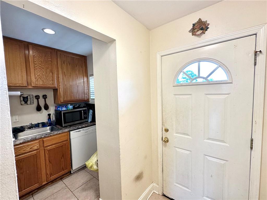 3838 PONTCHARTRAIN Drive A-204