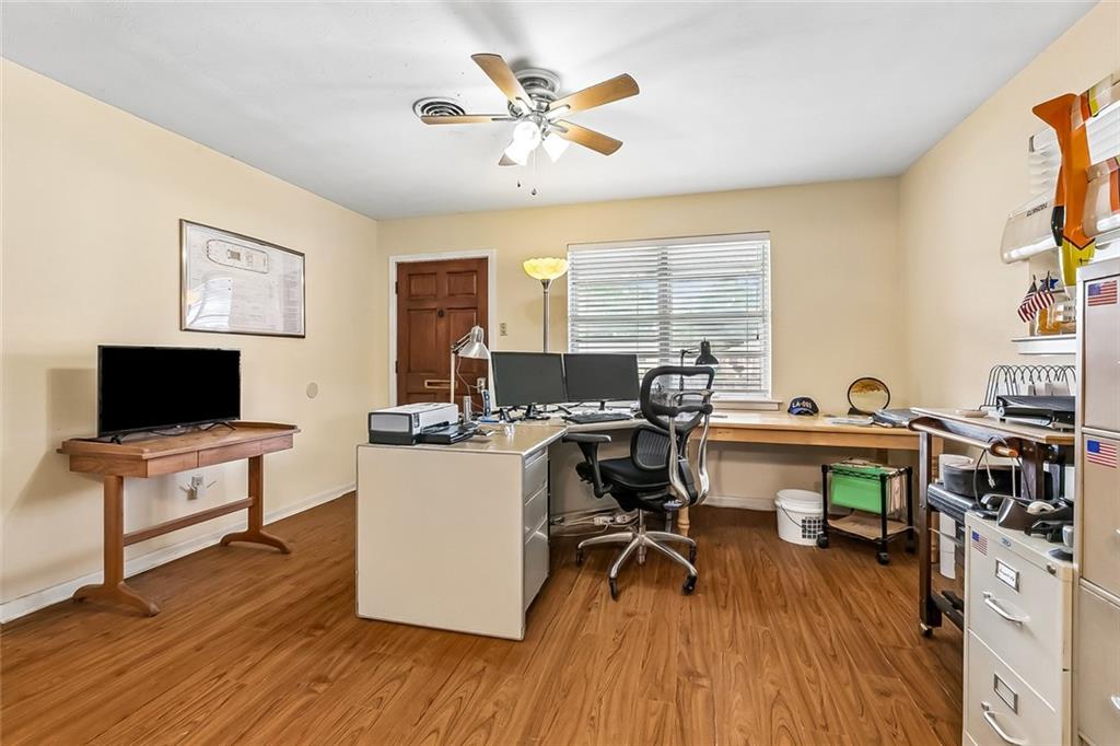 2032 ROOSEVELT Boulevard