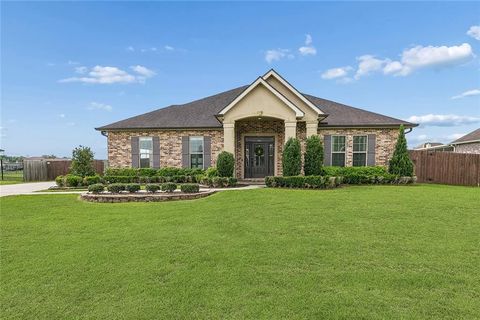 9515 CATALPA Loop Waggaman LA 70094