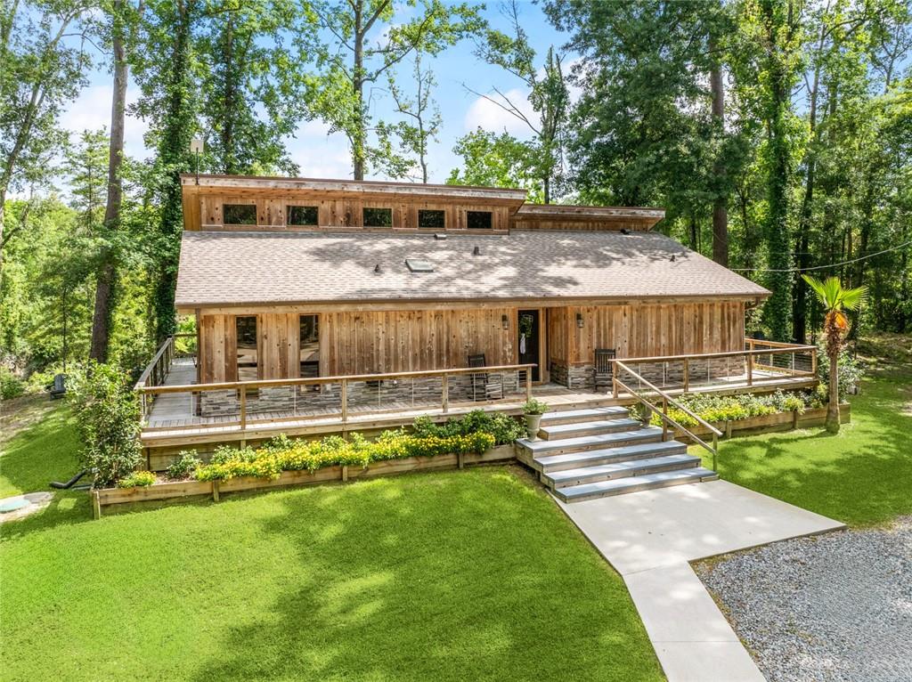 132 PINE OAK Drive