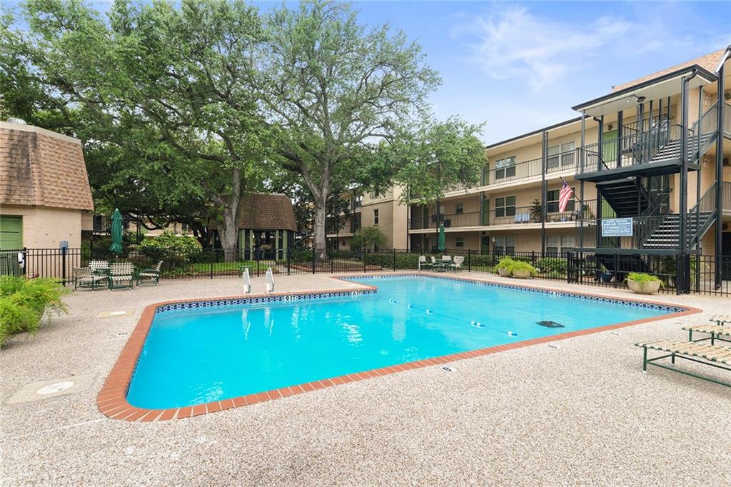 2724 WHITNEY Place 330