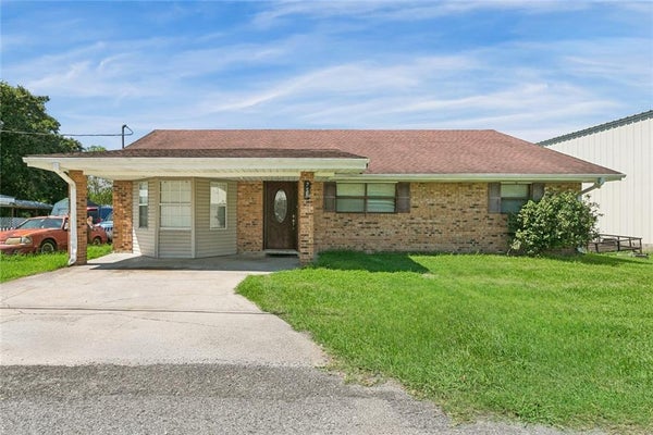 756 ST PHILIP ST, RACELAND, LA 70394 - Image f4e015c27a1af19fcbae3485ee64b0f6/483425563
