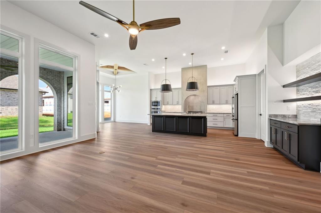 5040 TWIN RIVER Place