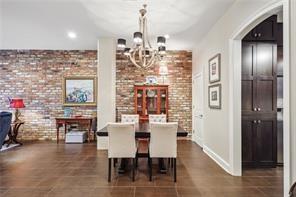 333 GIROD Street 207