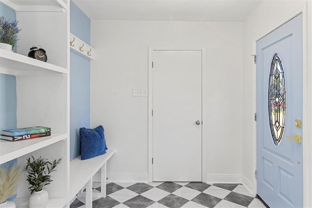 717 E JEFFERSON Park