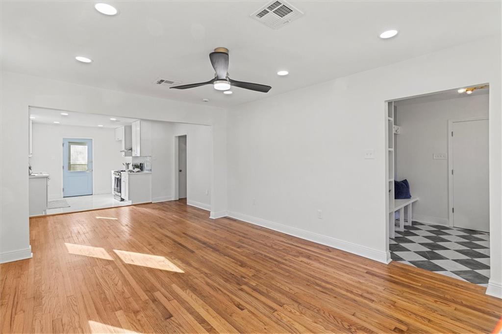 717 E JEFFERSON Park