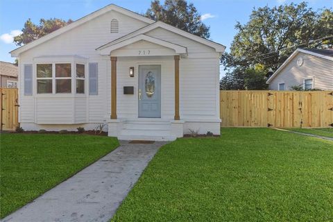 717 E JEFFERSON Park Jefferson LA 70121