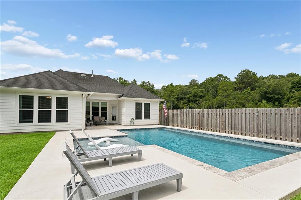 4118 KELLY LAKE Lane