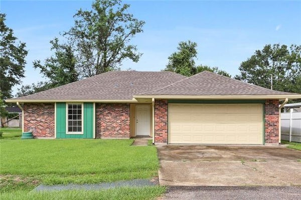 413 MAGNOLIA AVE, LA PLACE, LA 70068 - Image f5f40764ea3ecd4435527e2eac250d82/2807202062