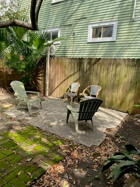 New Orleans, Louisiana 70118, United States, 2 Bedrooms Bedrooms, ,1 BathroomBathrooms,Residential,Active,236593