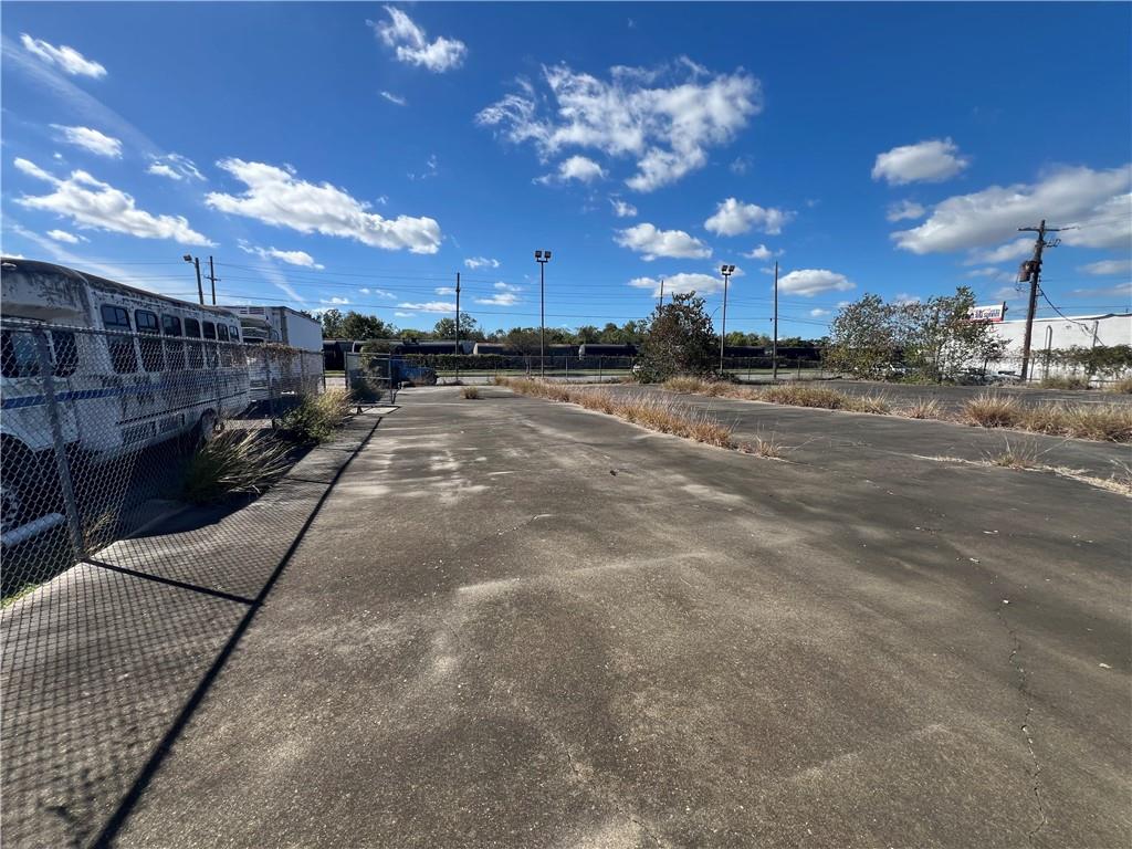 7431 SAINT BERNARD Highway