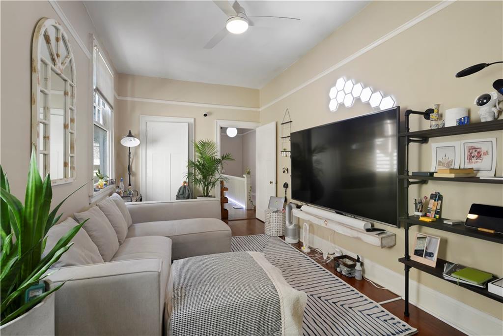 1445 SAINT MARY Street