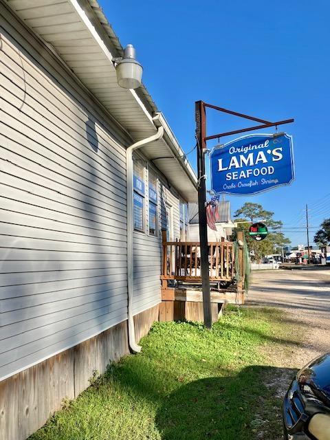 302 W 22 Highway