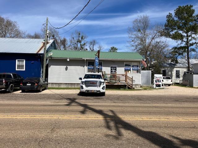 302 W 22 Highway