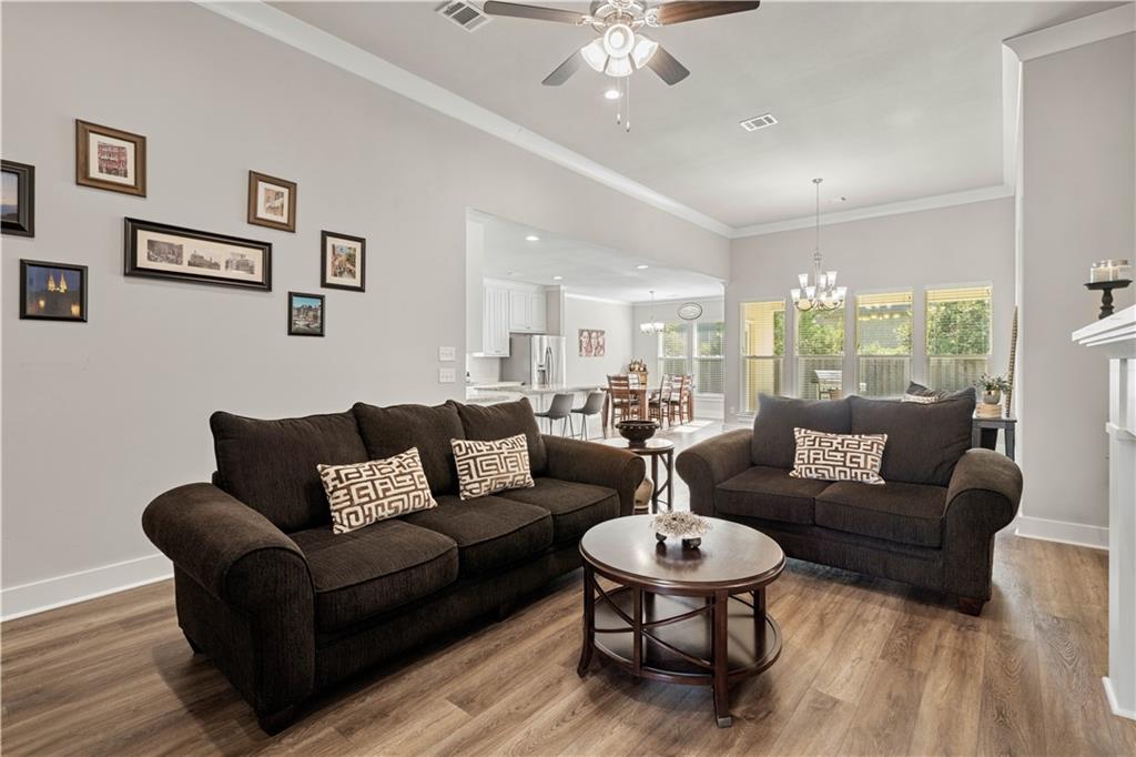 4097 KELLY LAKE LN Parkway