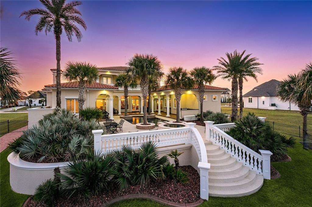 1113 LAKESHORE Boulevard