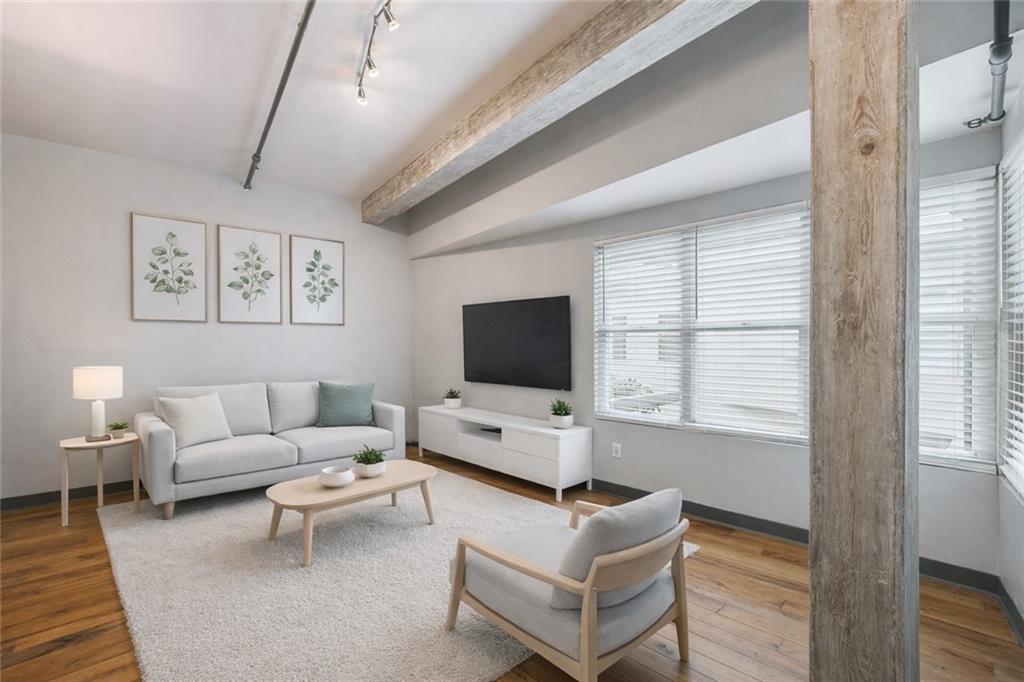 1111 S PETERS Street 308